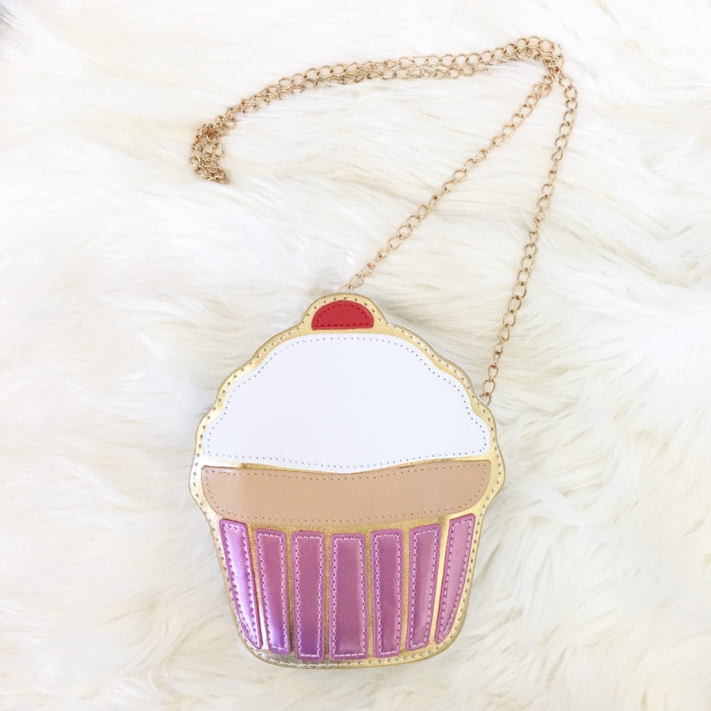 New Iconic Shiny Adorable Mini Cupcake 🧁 Crossbody Purse